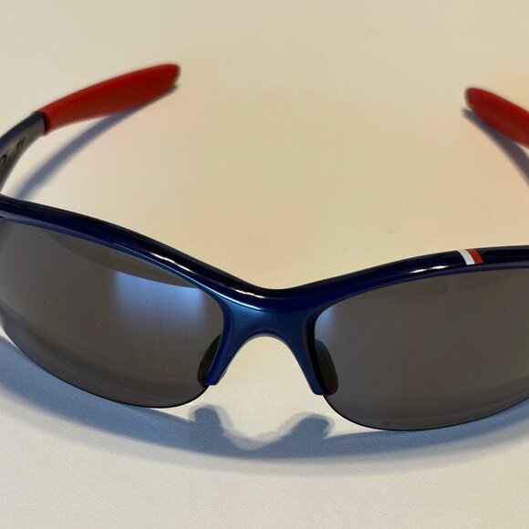 Oakley Commit Sunglasses with Iridium Lenses - Picture 2 of 6